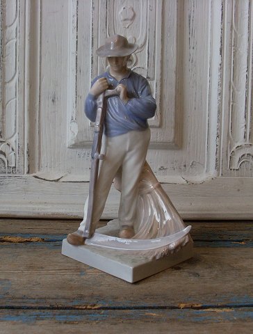 Royal Copenhagen bondeknøs med le No. 685