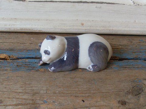Royal Copenhagen sleeping panda no. 665
