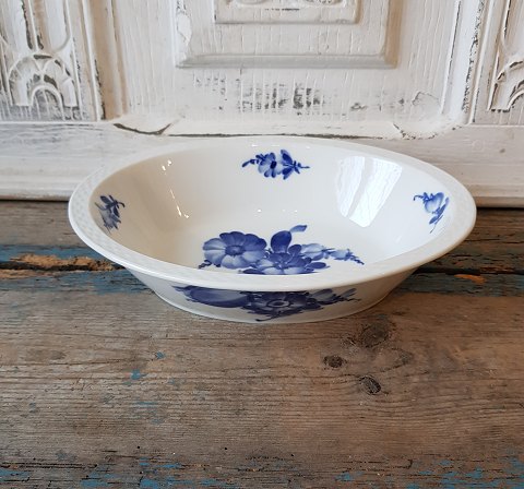 Royal Copenhagen Flettet Blå Blomst sjældet bagefad no. 8151