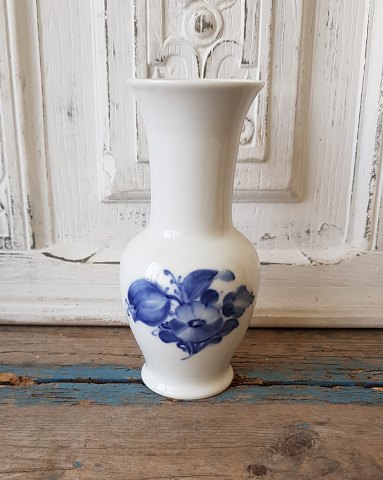 Royal Copenhagen Flettet Blå Blomst vase no. 8260