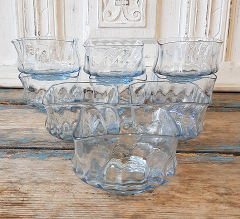 Sæt på 9 skylleskåle i lyseblåt glas