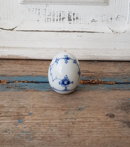 B&G Blue Traditional egg no. 692