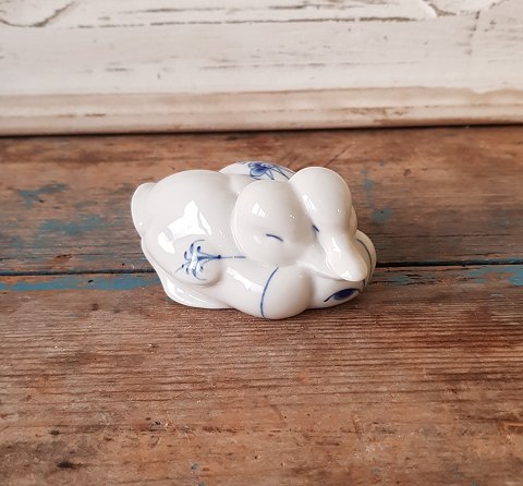 Royal Copenhagen Blue Fluted figure in the form of ducklings no. 064