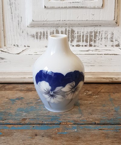 Royal Copenhagen Art Nouveau vase decorated with violin no. 238/1227