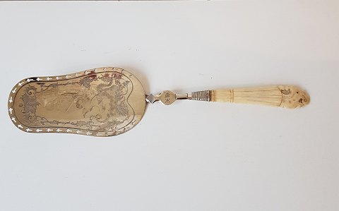 1800tals fiskespade i sølv og ben