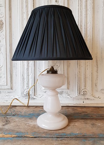 1800s opaline lamp