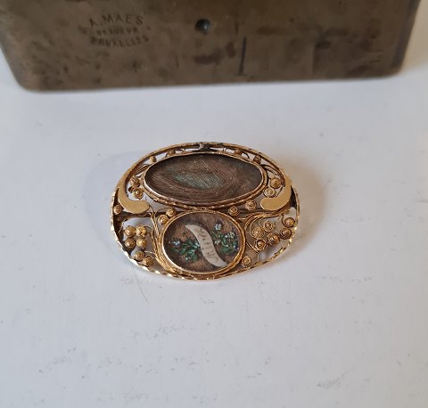 1800s brooch in 14 kt gold by Carl August Etzerodt 1786-1865 - Memorial brooch with hair cap