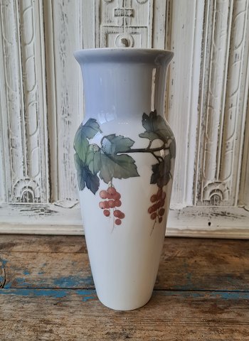 Royal Copenhagen large Art Nouveau vase decorated with currants no. 1220/1165 - 32 cm.