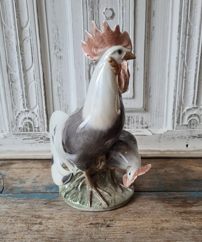Royal Copenhagen large figure hen and rooster no. 1094