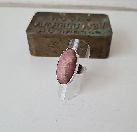 N.E.From vintage ring in silver with pink quartz