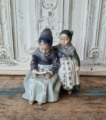 Royal Copenhagen figure reading amager girls no.