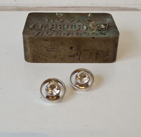 Vintage N.E.From Ear clips in silver with rock crystal