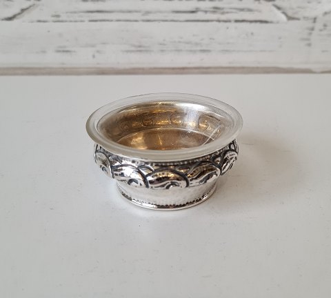 Salt vessel in silver with glass insert from 1920