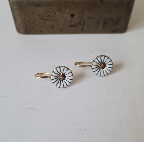 Georg Jensen Marguerite - Daisy earrings in gold-plated sterling silver and enamel 11 mm.