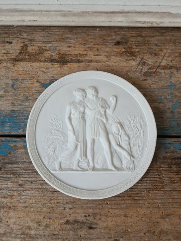 Royal Copenhagen Thorvaldsens årstids plakette med sommer motiv. 1850-98 - 13,2 cm.