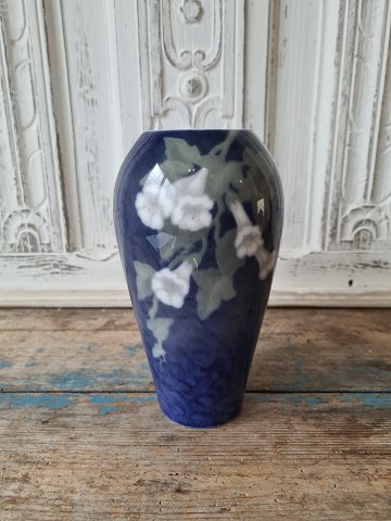 Royal Copenhagen Art Nouveau vase decorated with Angel Trumpet no. 1847/295