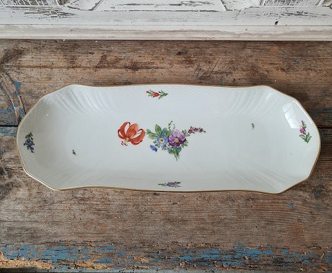 Royal Copenhagen Light Saxon Flower celery dish no. 1867