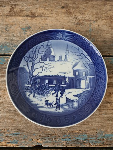Royal Copenhagen Christmas plate 1995