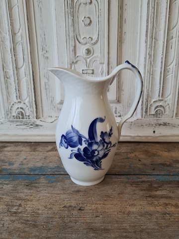 Royal Copenhagen Blå Blomst flettet stor mælkekande no. 8051