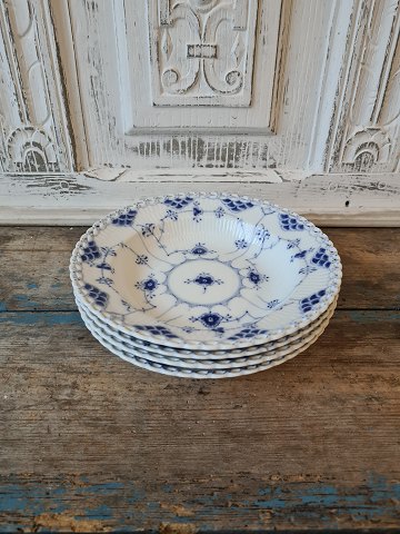 Royal Copenhagen Musselmalet helblonde dybtallerken no. 1170 - 20 cm.