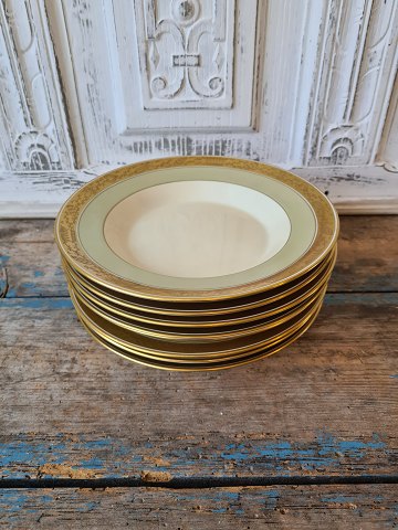 Royal Copenhagen Dagmar dybtallerken no. 9590 - 22 cm.