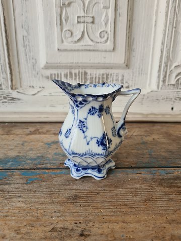 Royal Copenhagen Musselmalet helblonde flødekande No. 1032