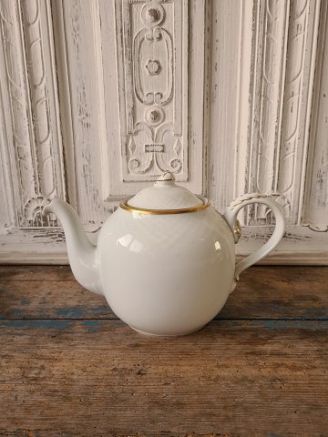 B&G Hartmann teapot no. 238