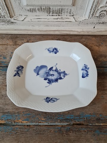 Royal Copenhagen Blå Blomst Flettet brødfadNo. 8175