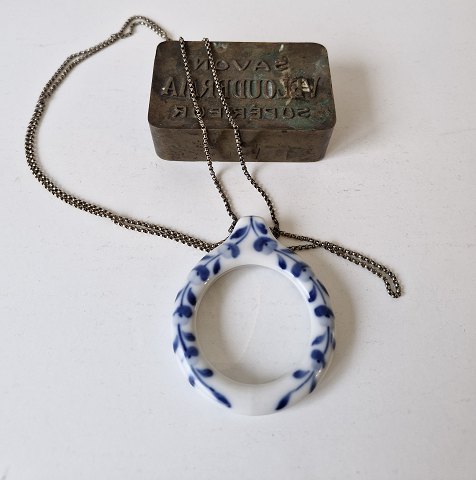 Royal Copenhagen magnifying glass in porcelain frame decorated with blue flowers on a long chain