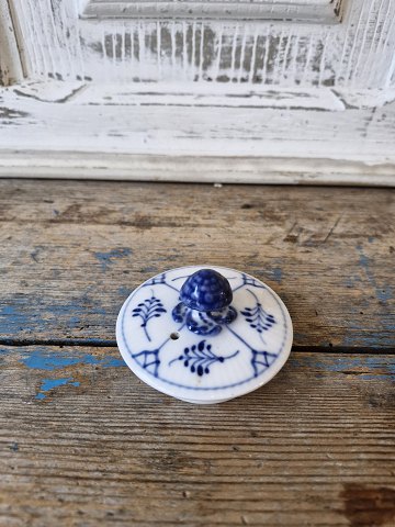 Royal Copenhagen Musselmalet halvblonde låg til tekande no. 610