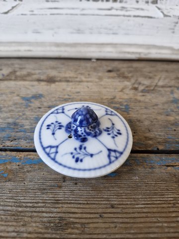 Royal Copenhagen Blue Fluted half lace lid for teapot no. 609