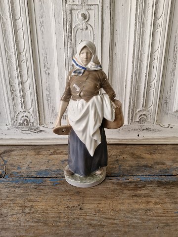 Royal Copenhagen figur - Malkepige no. 899