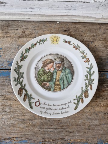 Royal Copenhagen Peters Christmas cake plate motif 2 - 19 cm.