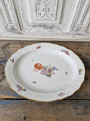 Royal Copenhagen Fuld Saksisk Blomst fad no. 1556 - 36,5 cm.