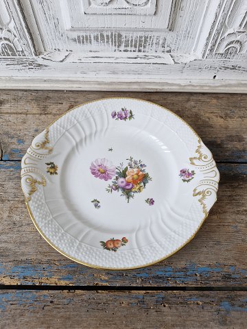 Royal Copenhagen Full Saxon Flower dish no. 1864