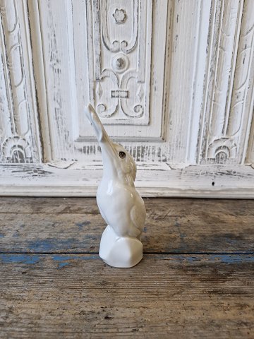 Royal Copenhagen figur - Hvid isfugl med fisk no. 2257