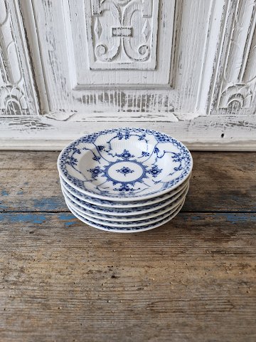 Royal Copenhagen Musselmalet halvblonde lille dybtallerken no. 569