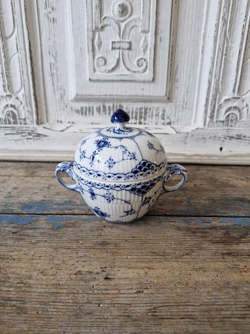 Royal Copenhagen Musselmalet halvblonde sukkerskål no. 605