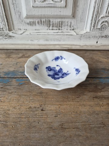 Royal Copenhagen Blue Flower Braided dish No. 8007