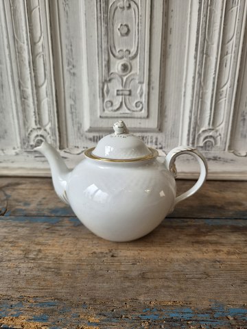 B&G Hartmann teapot no. 92