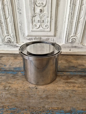 Stelton - Arne Jacobsen Cylinda ice bucket in stainless steel