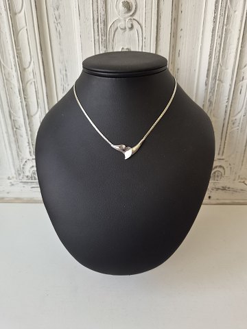 Vintage necklace in sterling silver
