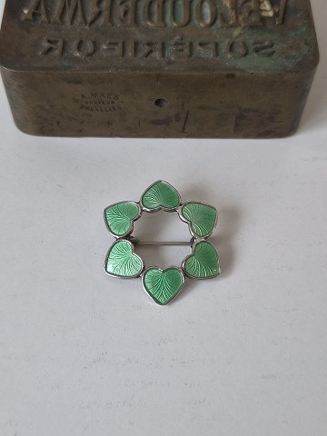 Volmer Bahner vintage hjerte broche i sterlingsølv og grøn emalje