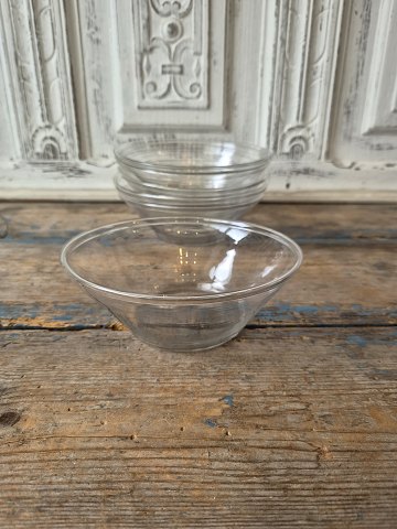 Milk bowl in clear glass